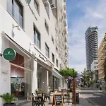 מלון דירות Urban Habitat & 4*
