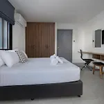公寓式酒店 Urban Habitat & 4*