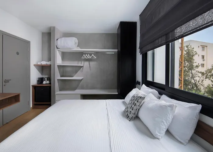 Urban Habitat Executive 4*