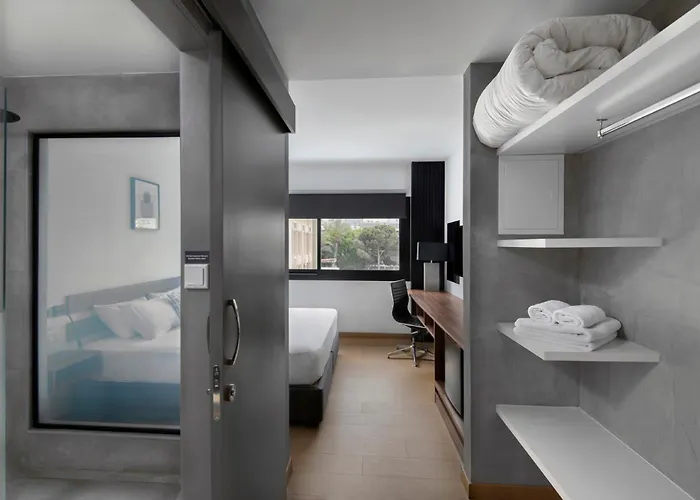 Urban Habitat Executive ゲストハウス