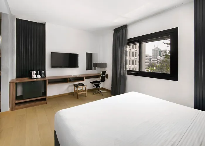 Urban Habitat Executive 4*