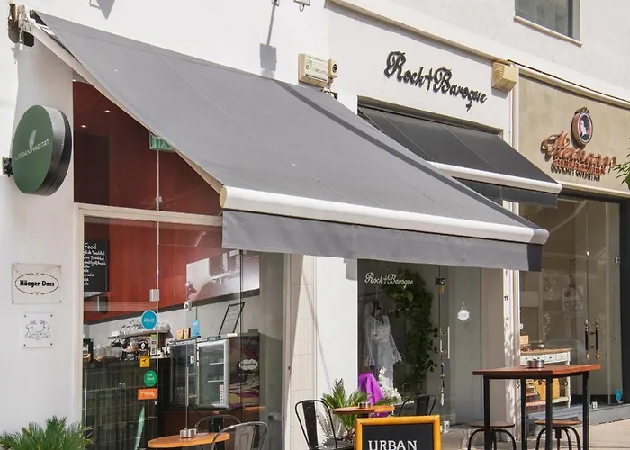 Urban Habitat Executive ゲストハウス 4*