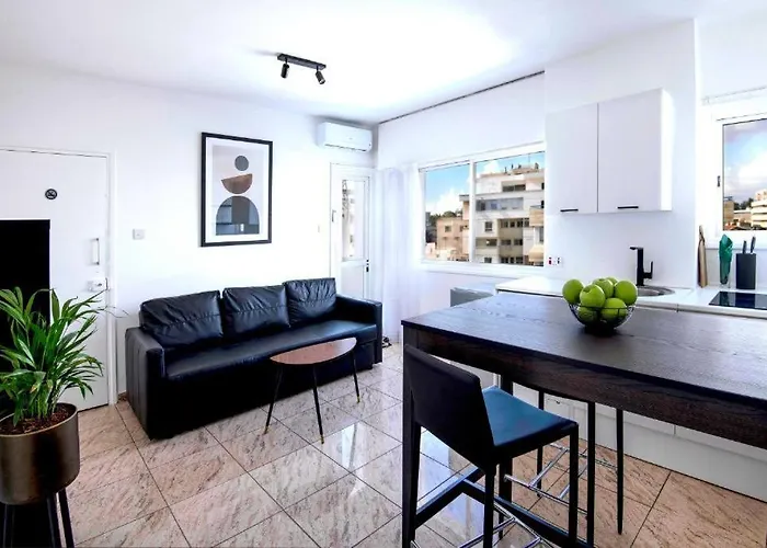 Гостевой дом Urban Habitat & Никосия