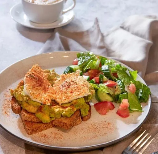 Гостевой дом Urban Habitat & 4*