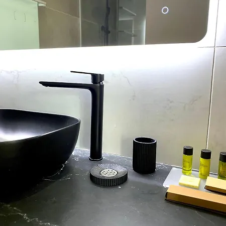 Urban Habitat Executive 4* Nicósia