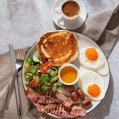 Urban Habitat Executive 4*